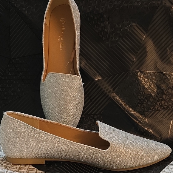 Riverberry Shoes - Elegant Silver Women's Loafers